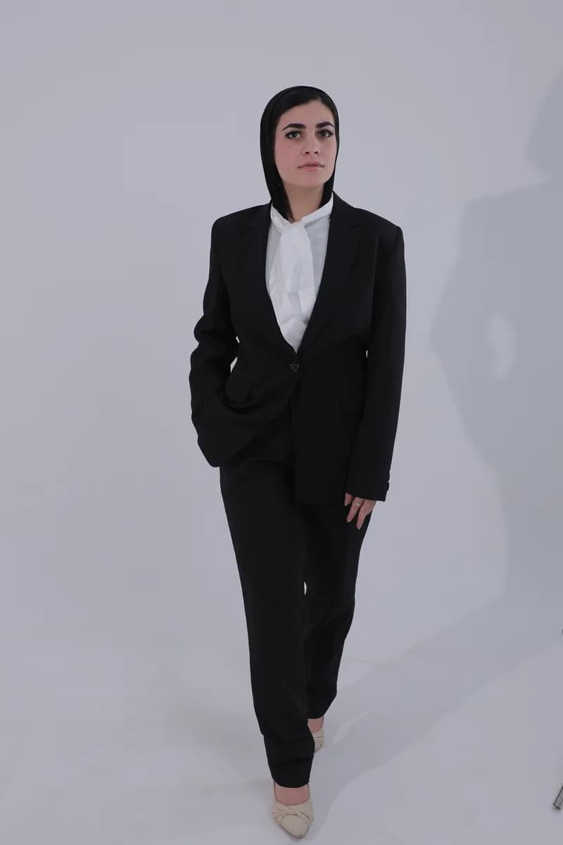 Black Suit thumbnail 2