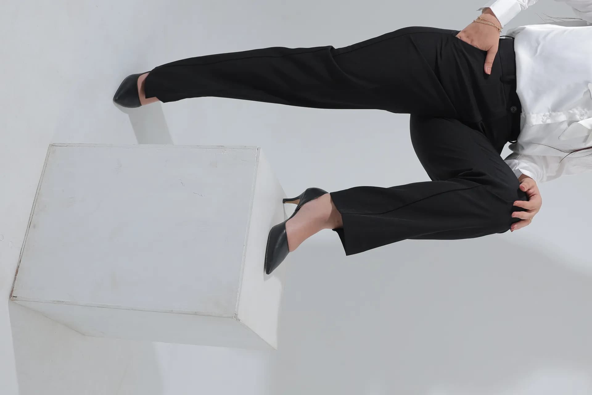 Classic Straight Pant thumbnail 3