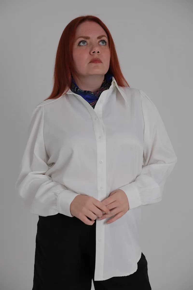 Oversized White Shirt thumbnail 2