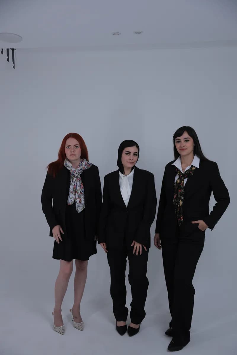Black Blazer thumbnail 4