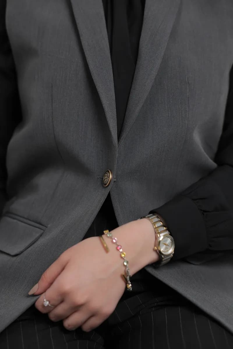 Grey Vest thumbnail 3