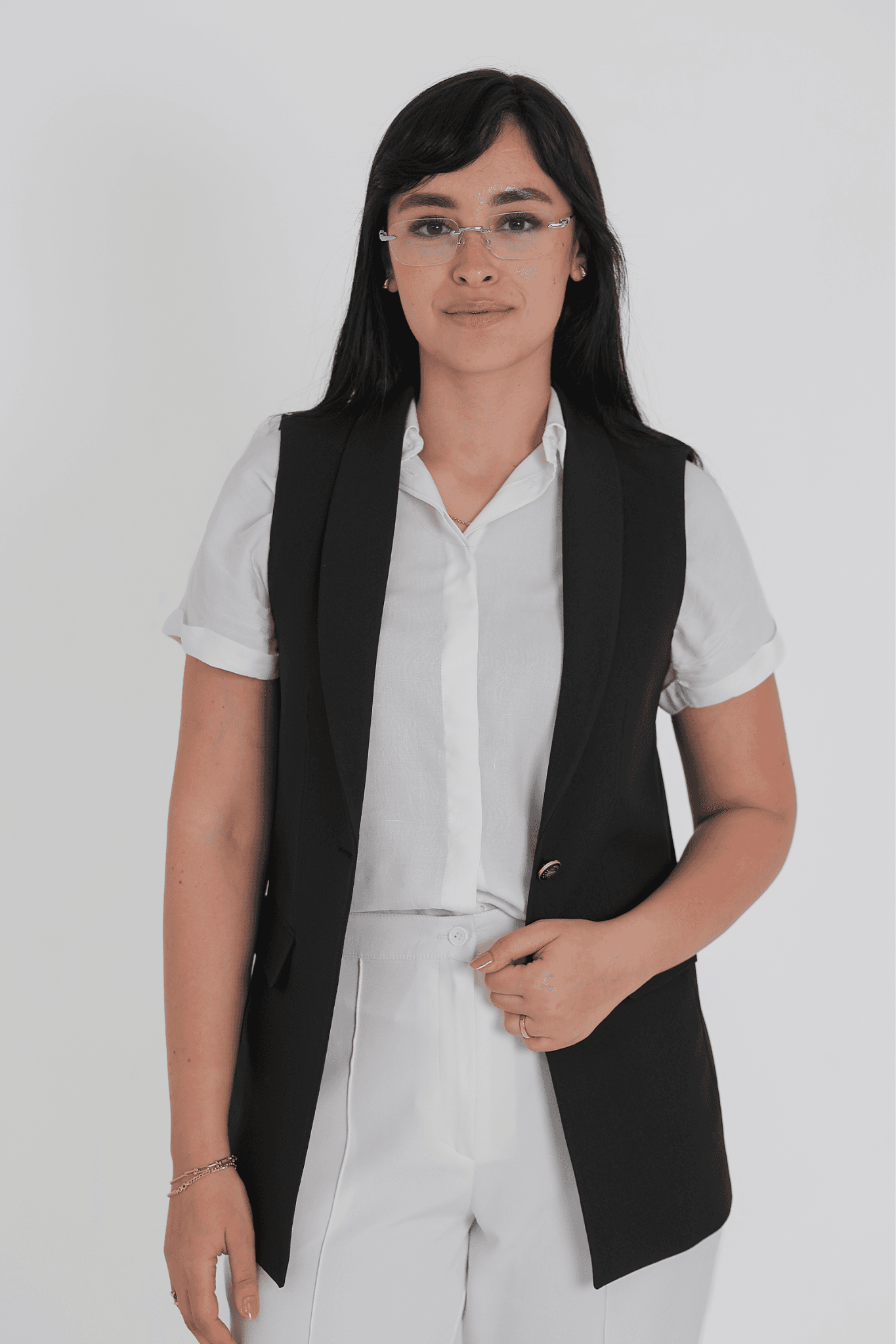 Presence Curvy V. Vest
